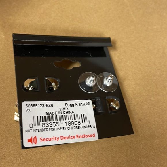 Napier Earring bundle 5 pair in gift boxes - Picture 3 of 10